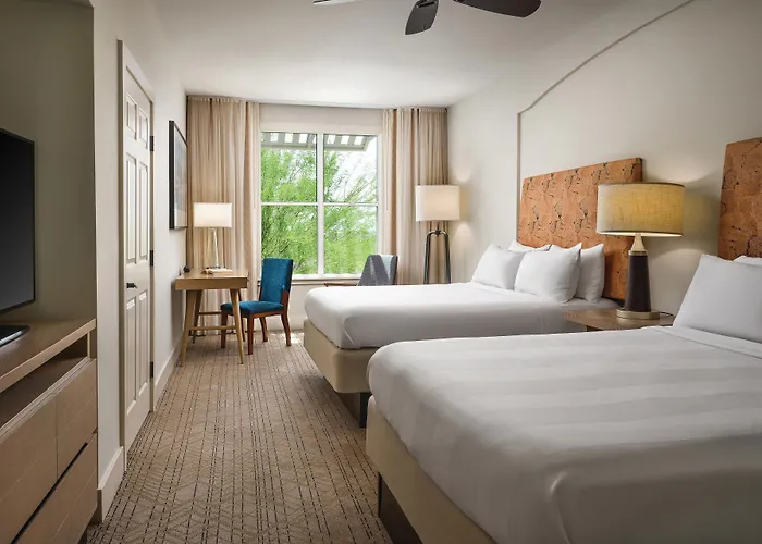 Marriott's Canyon Hotel